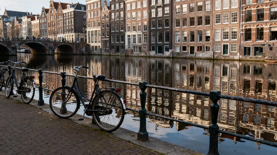 Unlocking Amsterdam's Best-Kept Secrets for the Adventurous Soul
