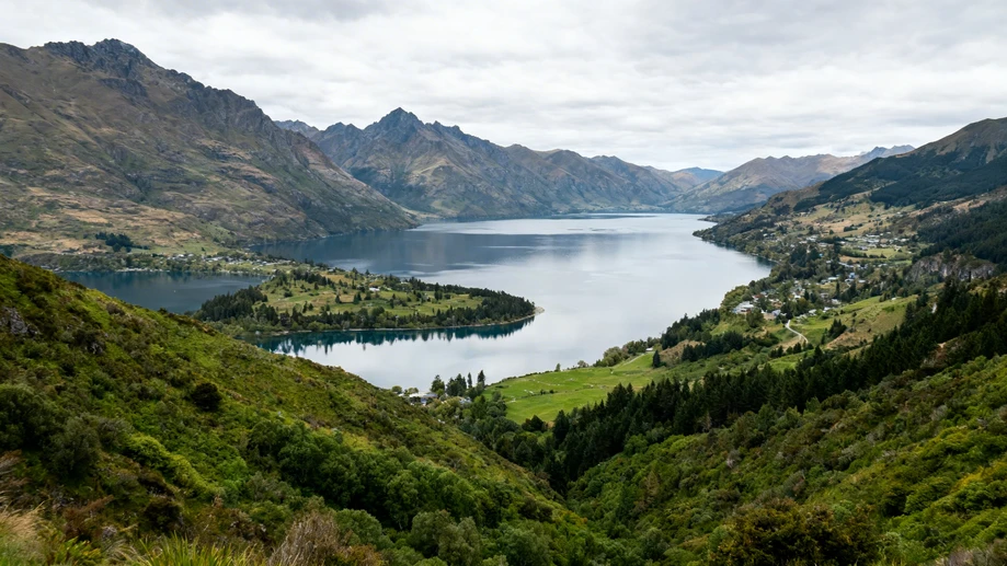 The Hidden Depths of Queenstown's Lake Wakatipu Beckon Adventurers