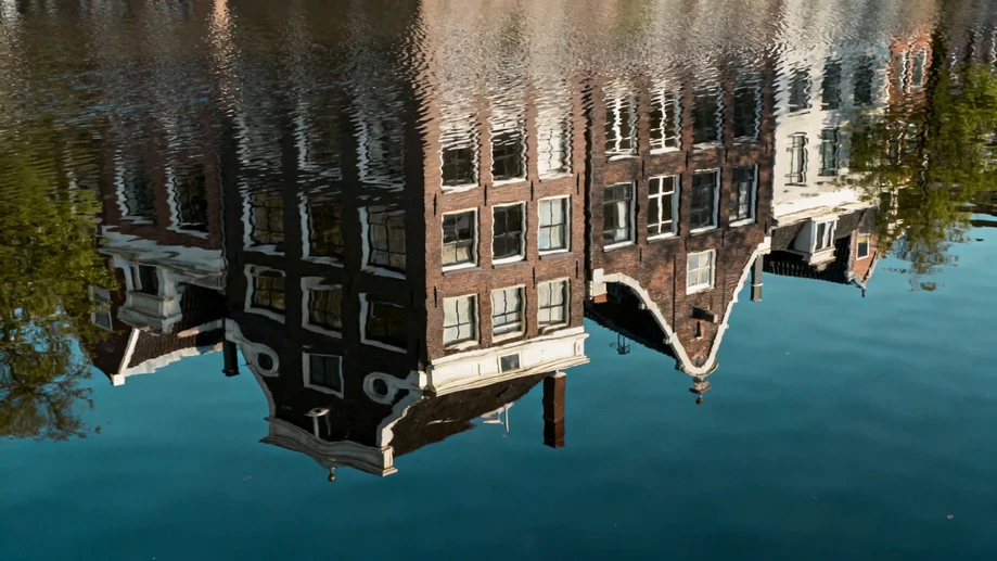 Discover the Enigmatic Charm of Amsterdam Where Canals Whisper Tales of Centuries Past